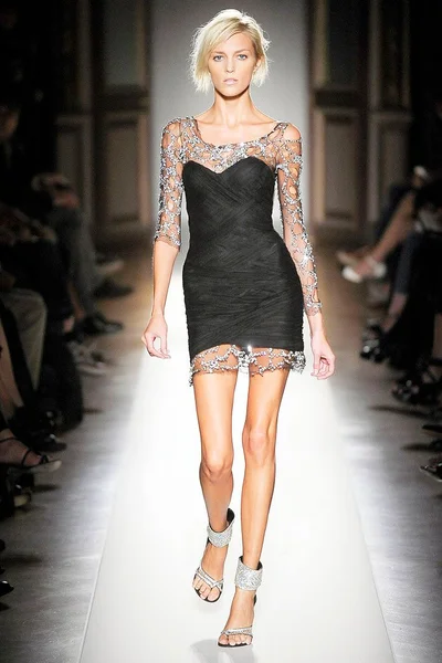 Look 11